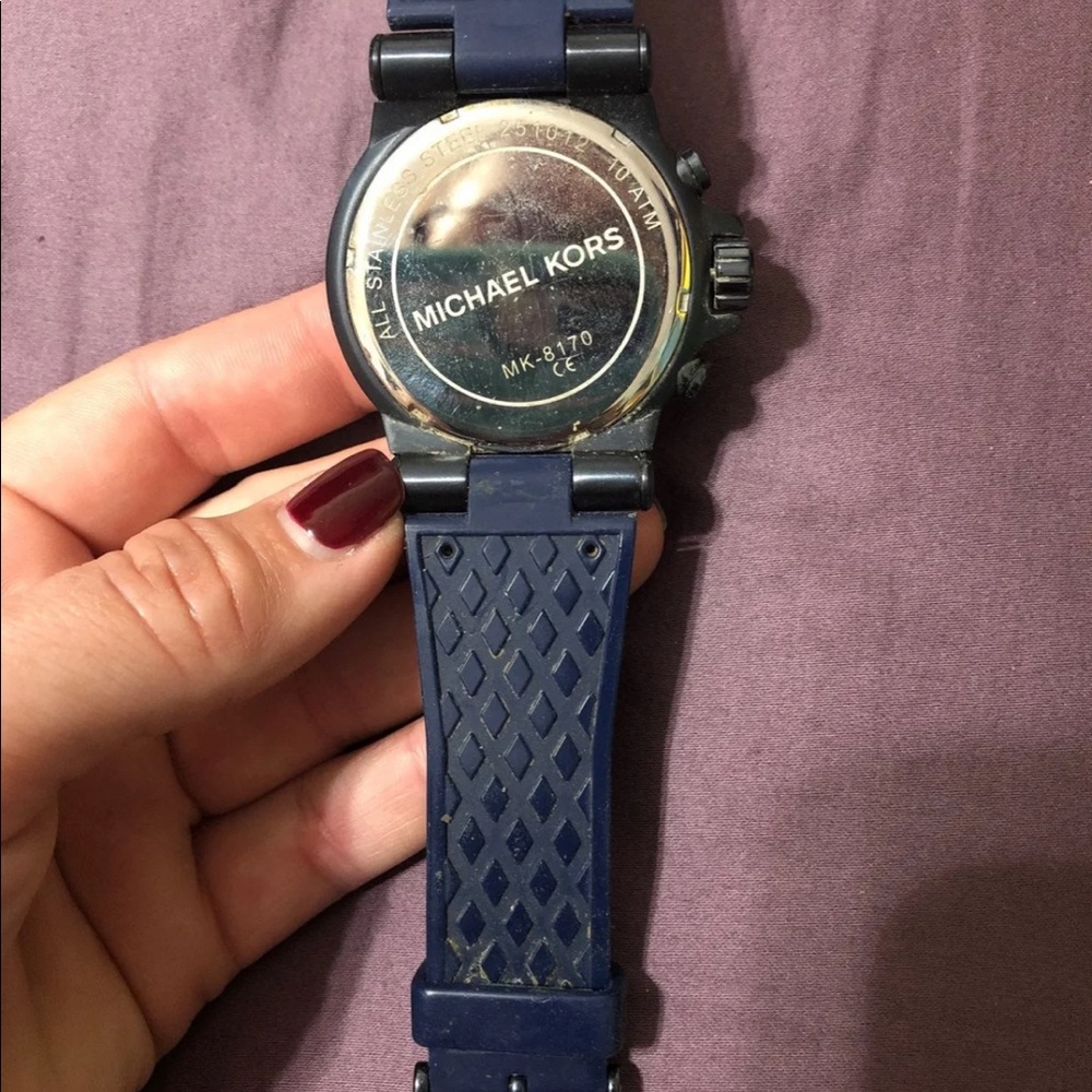 Michael Kors watch - Picture 2 of 3